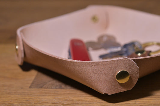 Folding Catchall with brass snaps, natural veg tan leather, hand made (folded, full, angle shot close up)