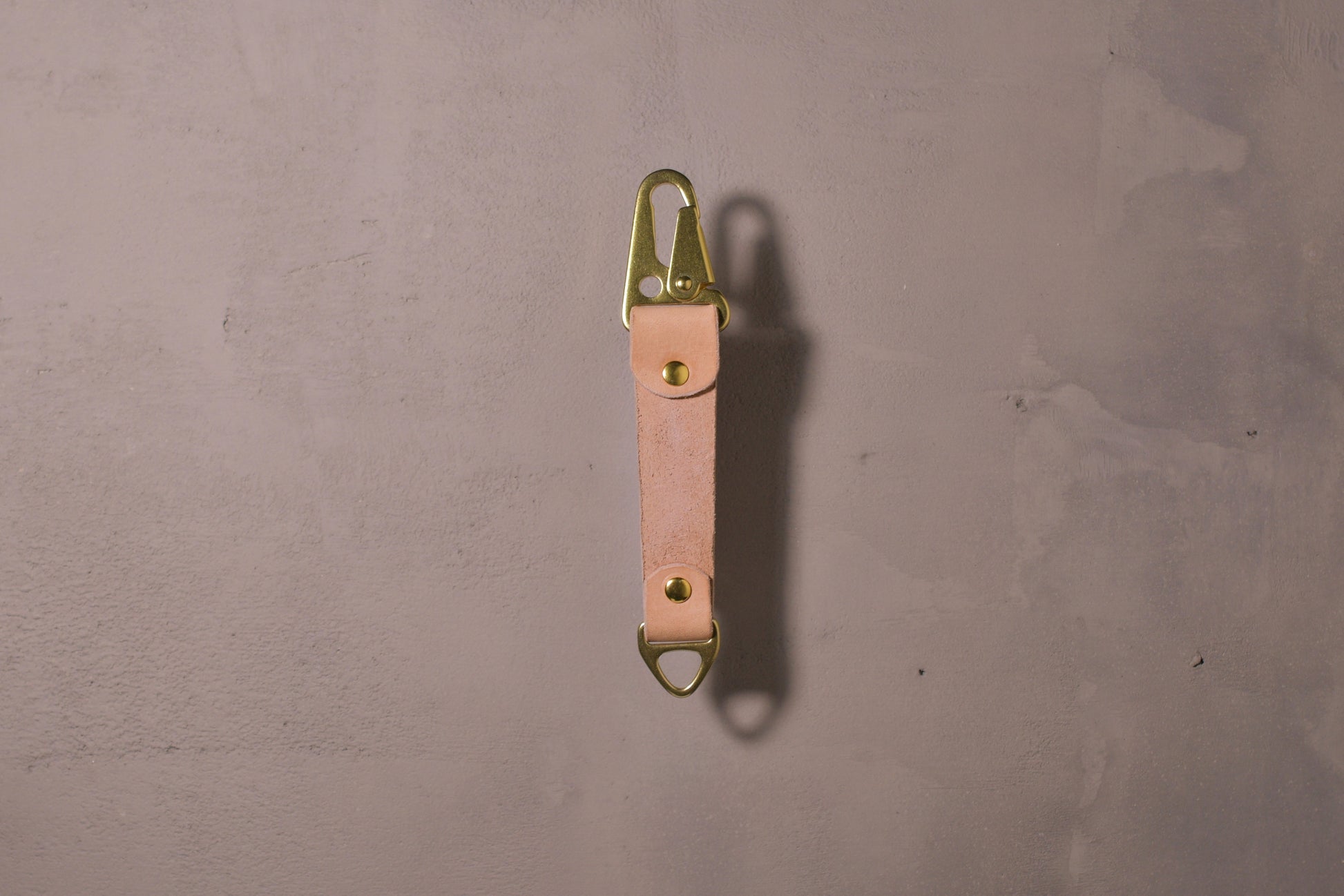 Keychain with carabiner style clip and brass hardware, natural veg tan leather, hand made (back side)