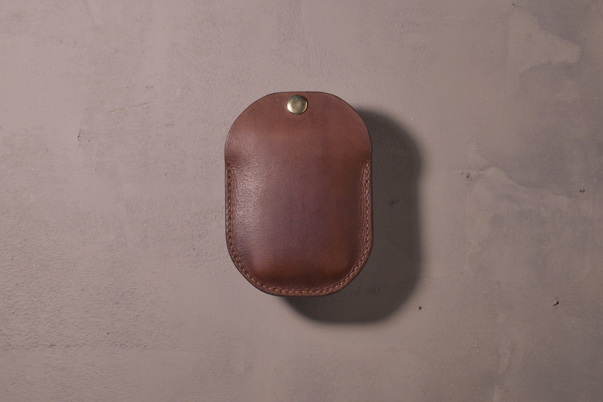 Minimal single pocket cash wallet with brass snap closure and pop open mechanism, brown veg tan leather, hand made (full)